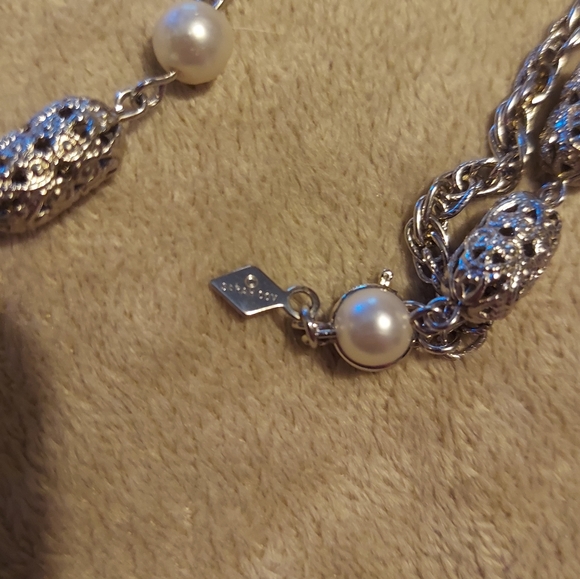 Coventry silver tone Statement Necklace - Picture 6 of 6